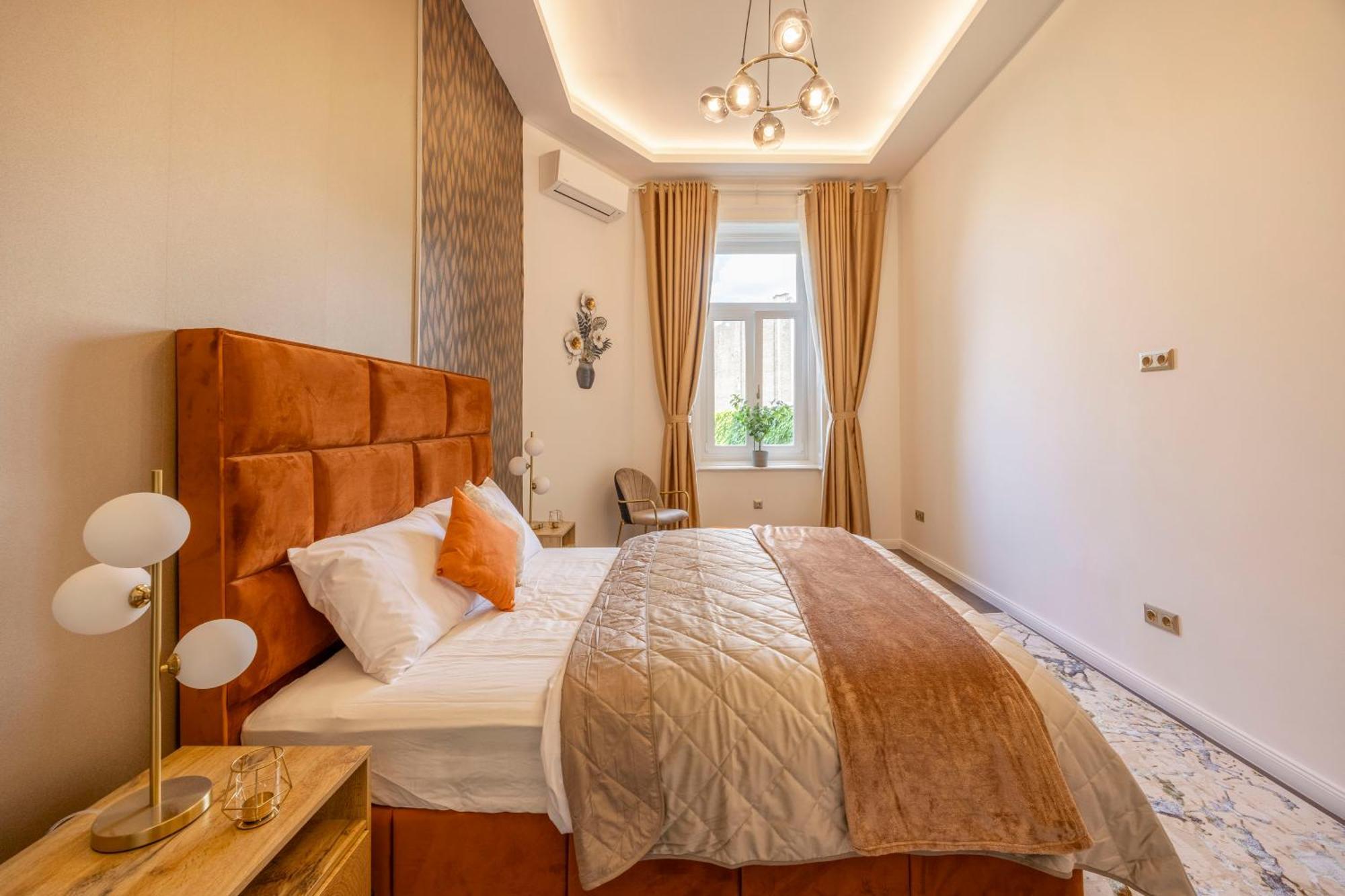 Exclusive Downtown Quentin Residence By Prestige Homes Budapest Kültér fotó