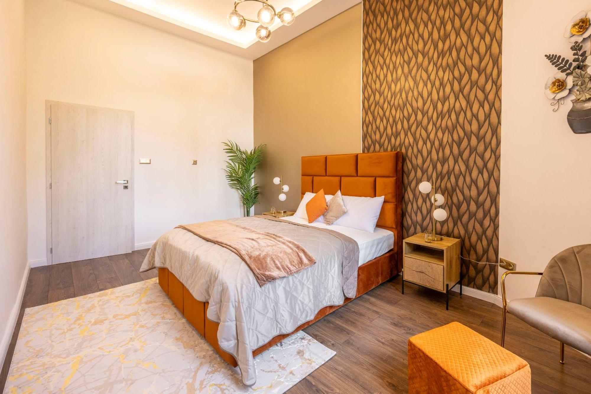 Exclusive Downtown Quentin Residence By Prestige Homes Budapest Kültér fotó