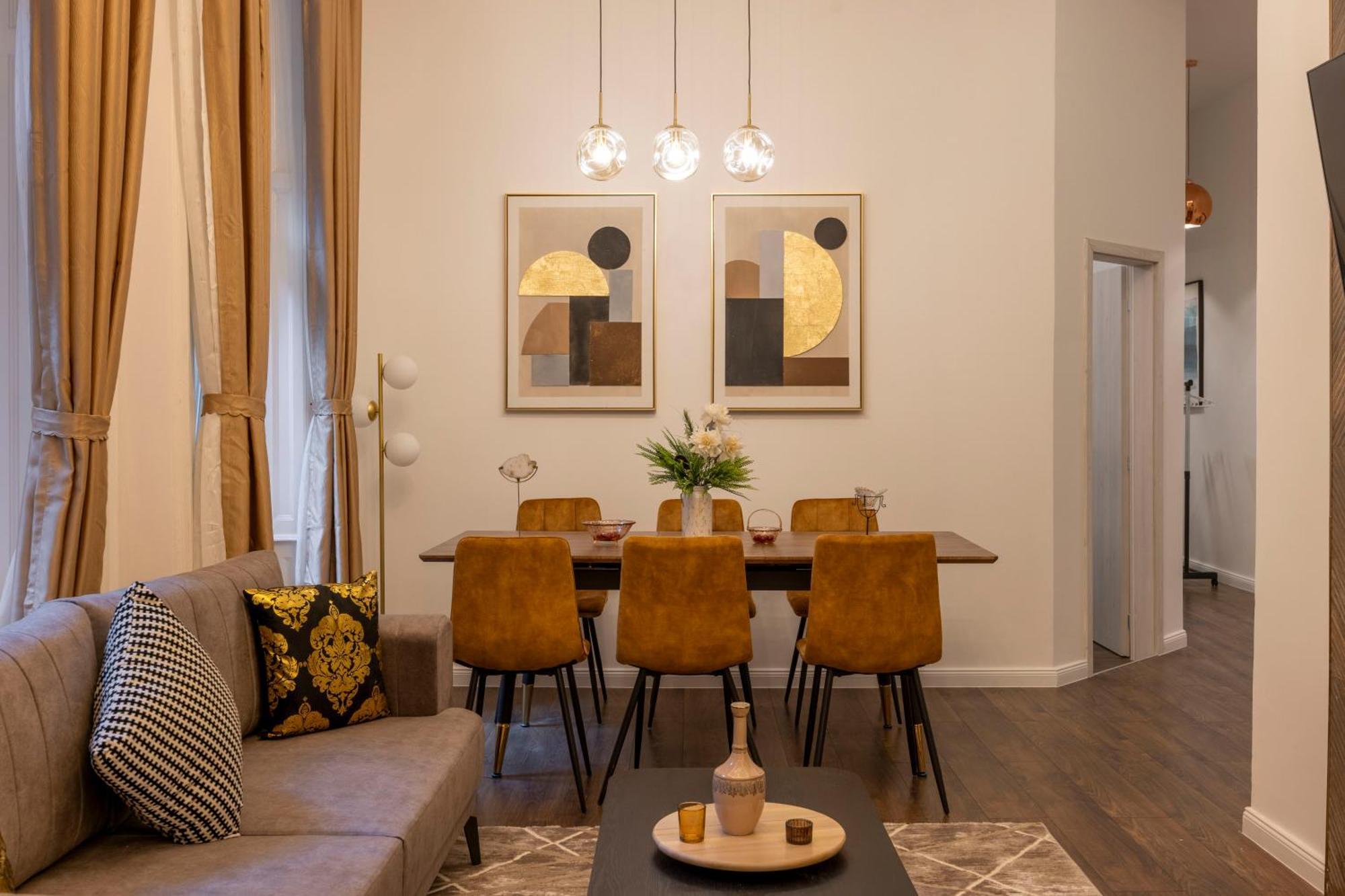 Exclusive Downtown Quentin Residence By Prestige Homes Budapest Kültér fotó
