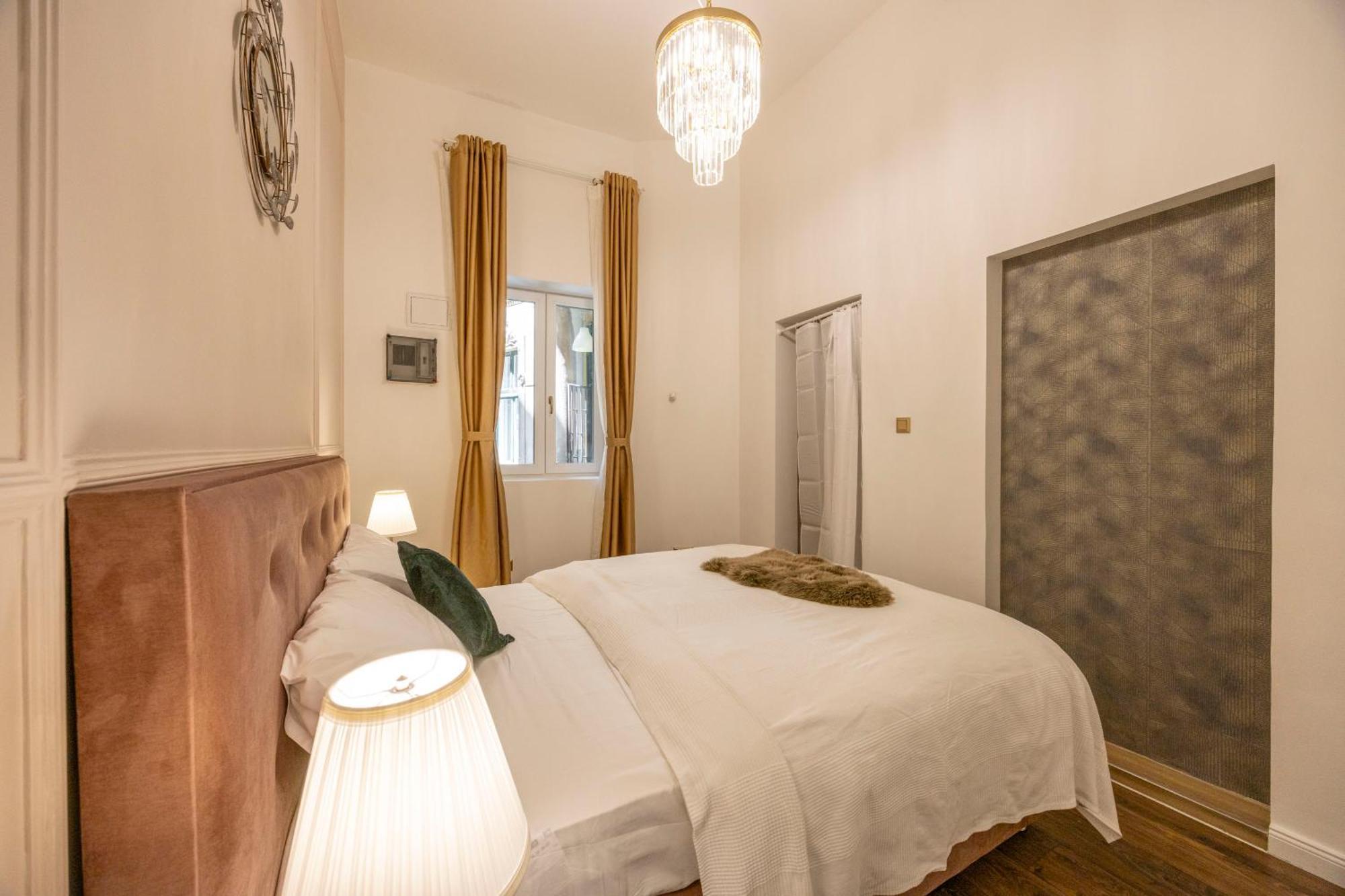 Exclusive Downtown Quentin Residence By Prestige Homes Budapest Kültér fotó