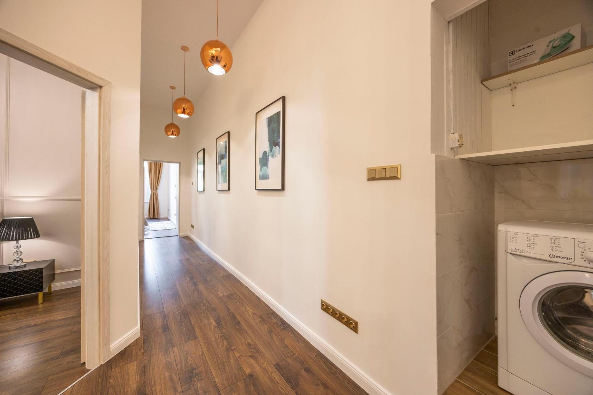 Exclusive Downtown Quentin Residence By Prestige Homes Budapest Kültér fotó