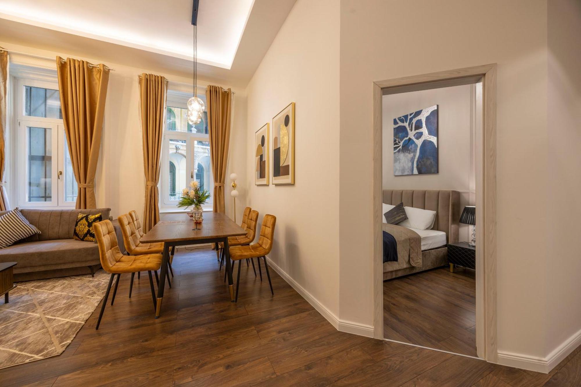Exclusive Downtown Quentin Residence By Prestige Homes Budapest Kültér fotó